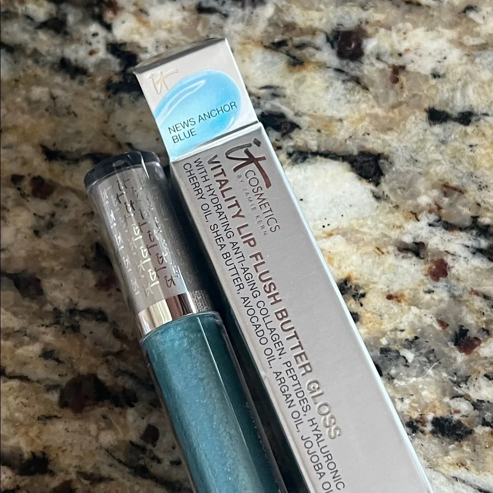 🌙🐠It Cosmetics News Anchor Blue Butter Gloss